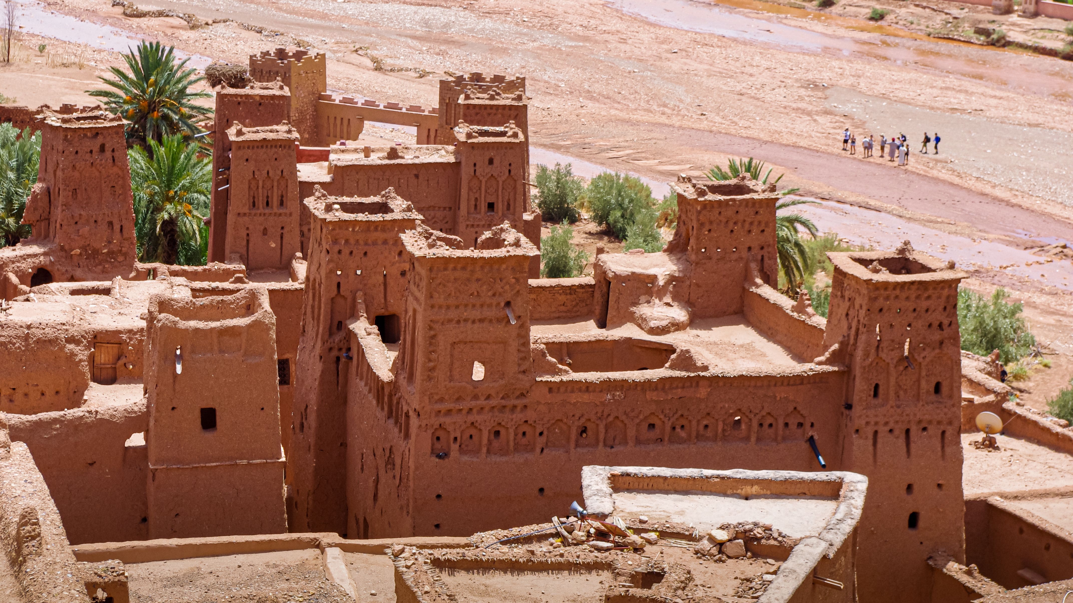 Experience Morocco travel agency 4x4 on the Tizi n'Tichka pass